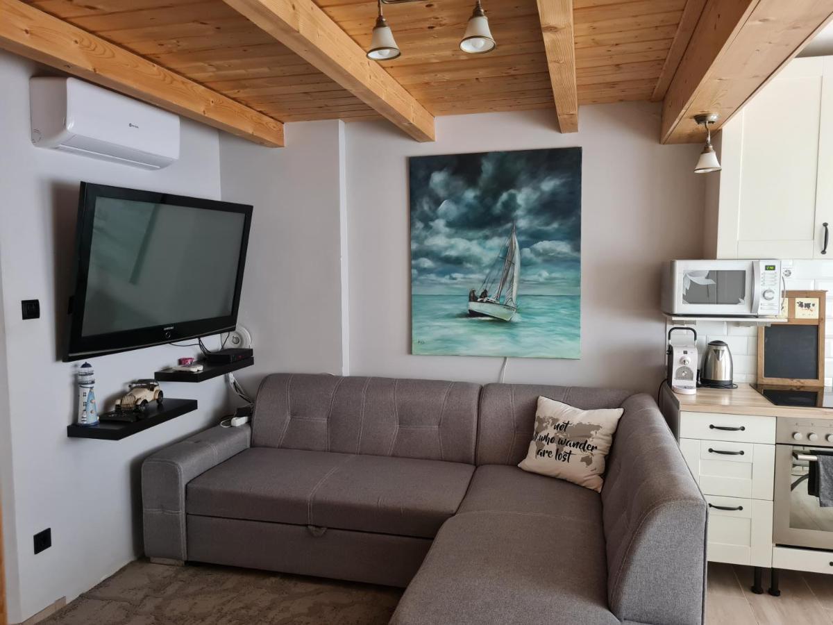 Flamingo Apartman บาลาตอนซาร์โซ ภายนอก รูปภาพ